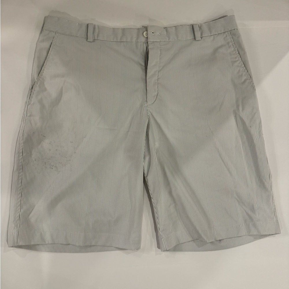 Nike Golf Shorts Mens 38 Medium White Gray Striped Outdoor 400775-100 Swoosh